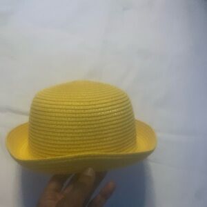 Yellow reversible bucket hat